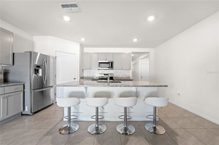 Image No.6-4 Bed House for sale