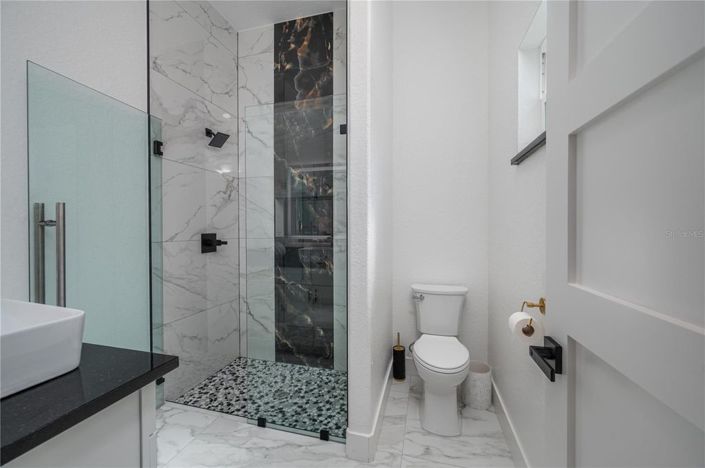 Image No.25-4 Bed House for sale