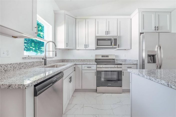 Image No.11-4 Bed House for sale