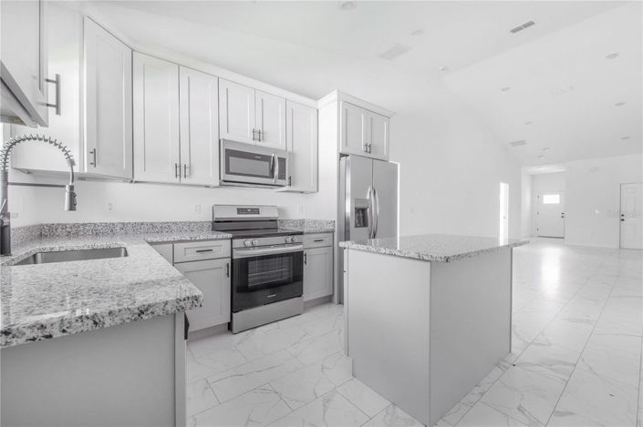 Image No.12-4 Bed House for sale