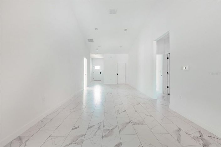 Image No.13-4 Bed House for sale