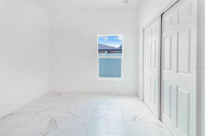 Image No.19-4 Bed House for sale