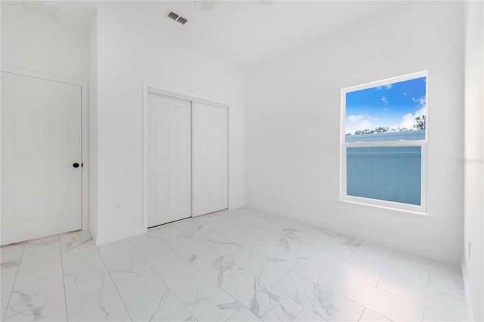 Image No.23-4 Bed House for sale