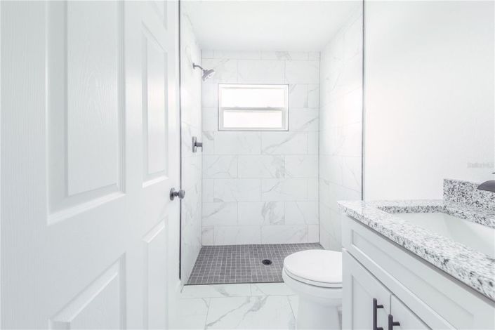 Image No.25-4 Bed House for sale