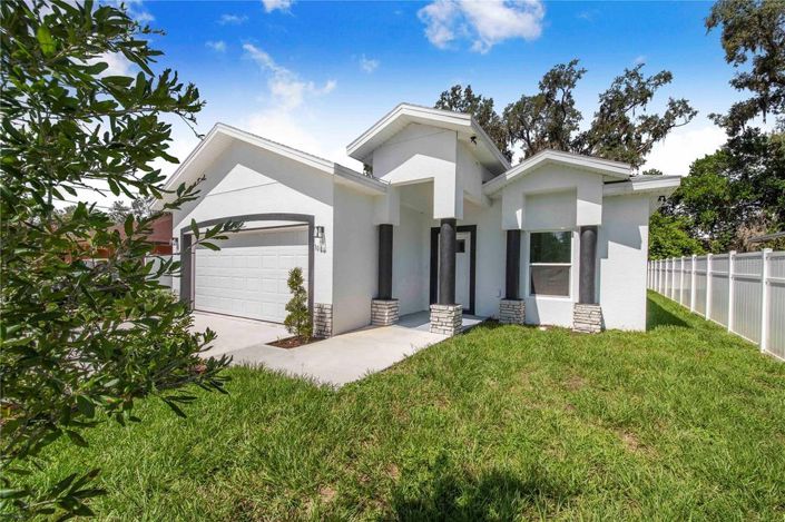 Image No.6-4 Bed House for sale