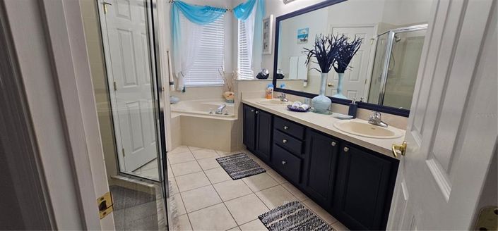 Image No.15-4 Bed House for sale