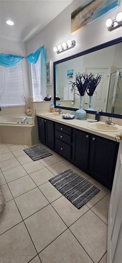 Image No.16-4 Bed House for sale