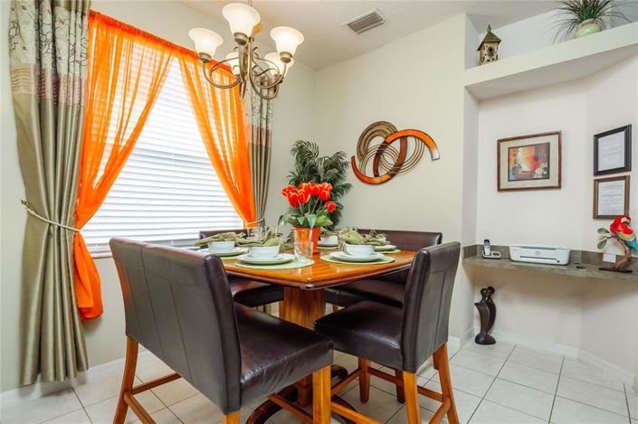 Image No.9-4 Bed House for sale