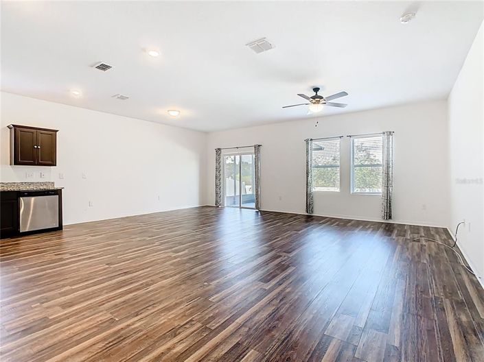 Image No.6-3 Bed House for sale