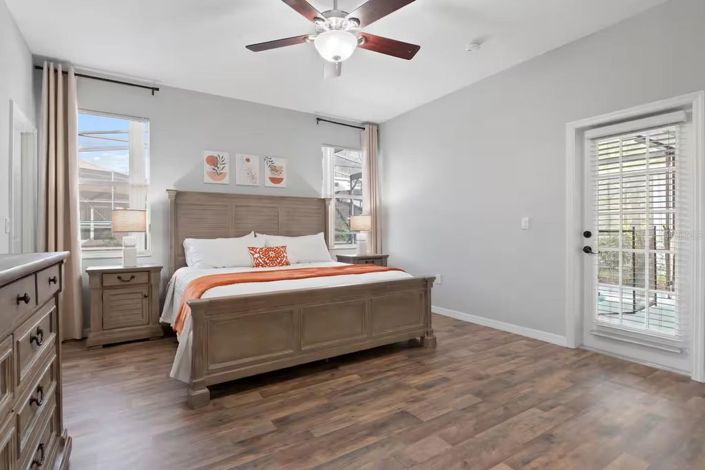 Image No.11-5 Bed House for sale