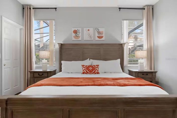 Image No.17-5 Bed House for sale