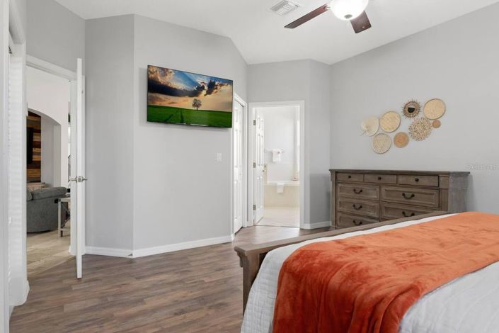 Image No.20-5 Bed House for sale