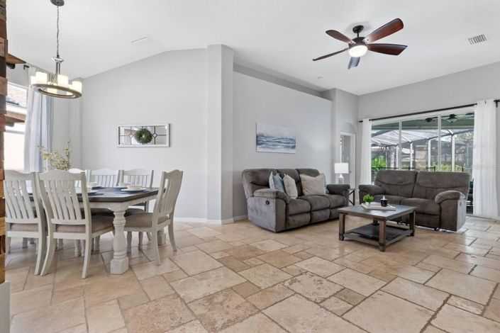 Image No.27-5 Bed House for sale