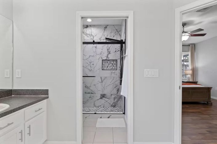 Image No.30-5 Bed House for sale