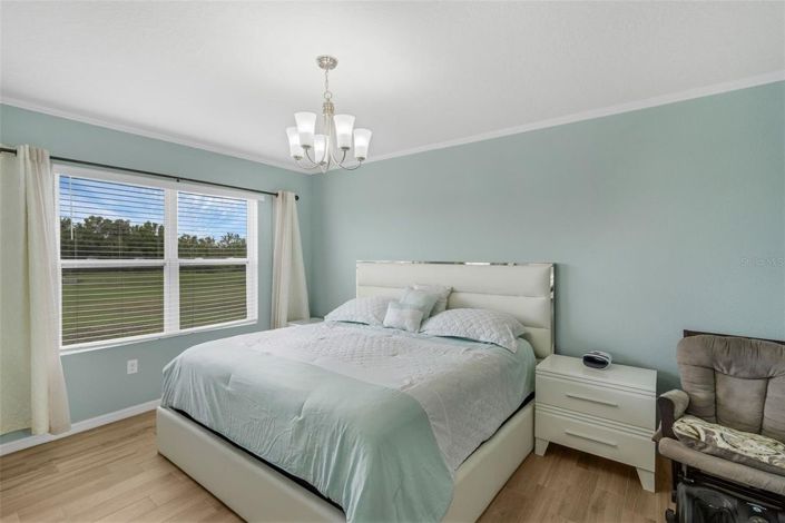 Image No.12-4 Bed House for sale