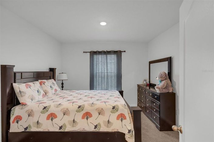 Image No.17-4 Bed House for sale