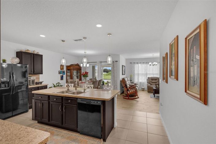 Image No.7-4 Bed House for sale