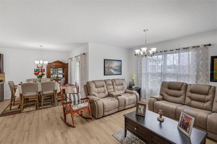 Image No.9-4 Bed House for sale