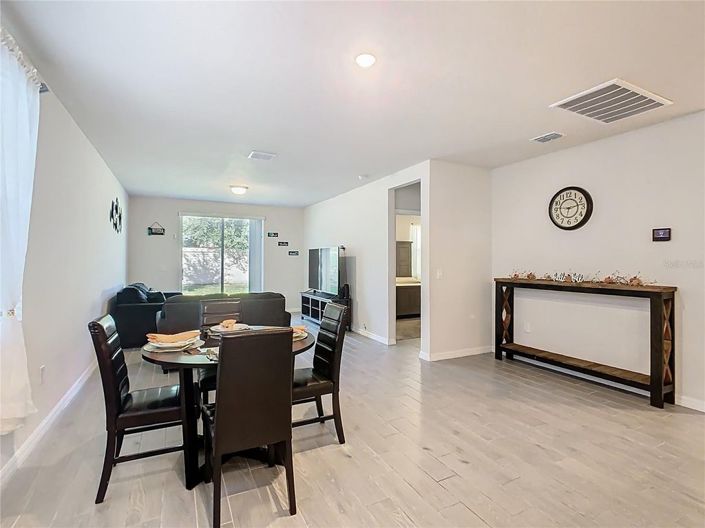 Image No.8-3 Bed House for sale