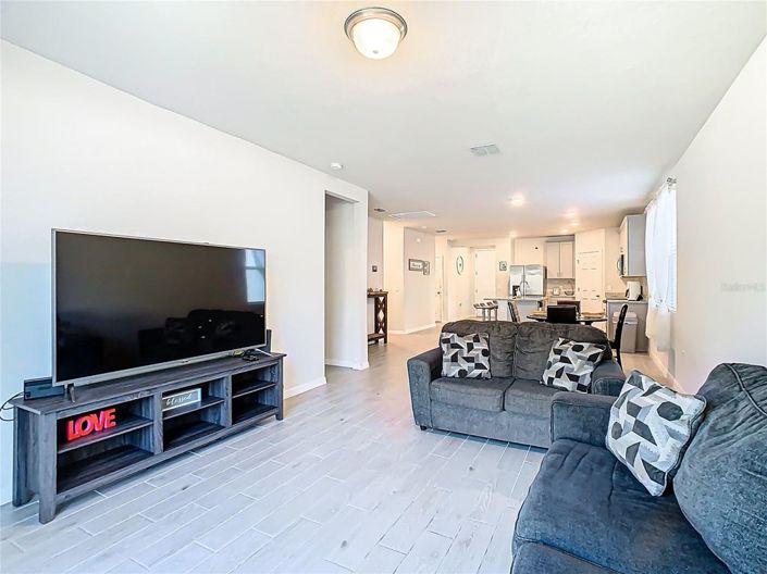 Image No.9-3 Bed House for sale