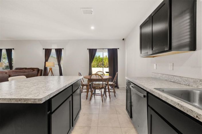 Image No.13-3 Bed House for sale