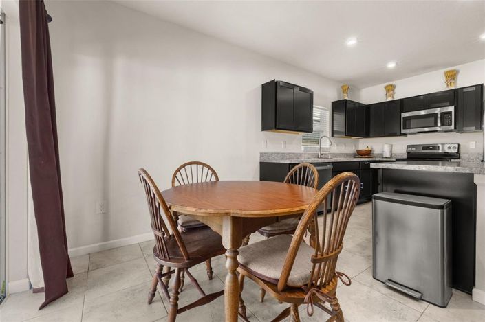 Image No.14-3 Bed House for sale