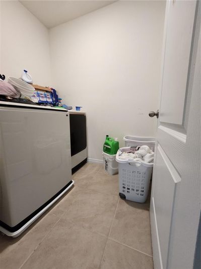 Image No.14-5 Bed House for sale