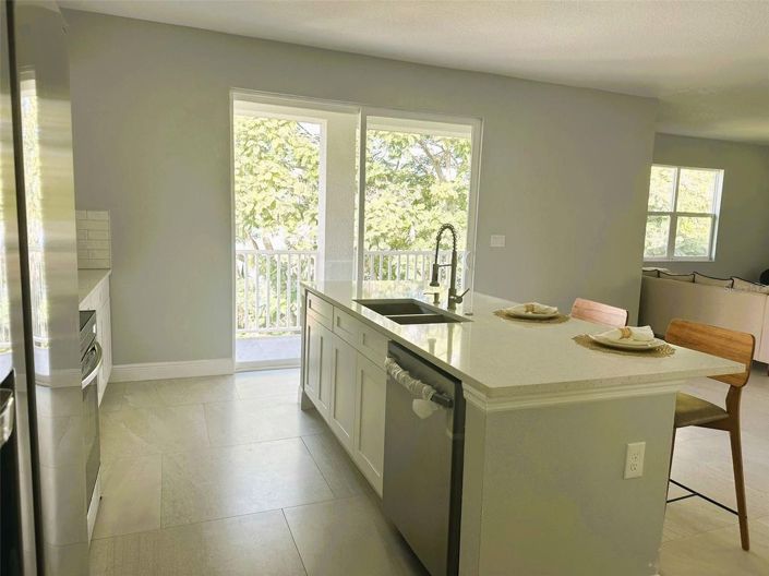 Image No.14-4 Bed House for sale