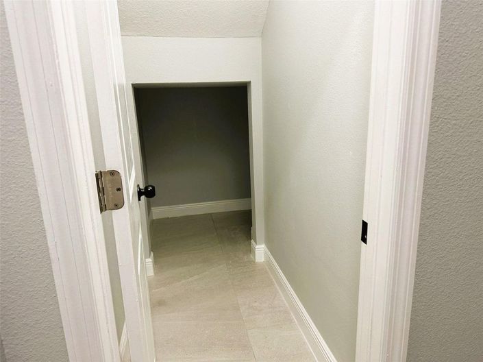 Image No.29-4 Bed House for sale