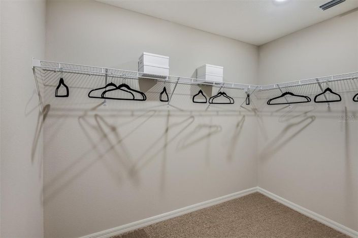 Image No.20-4 Bed Townhouse for sale