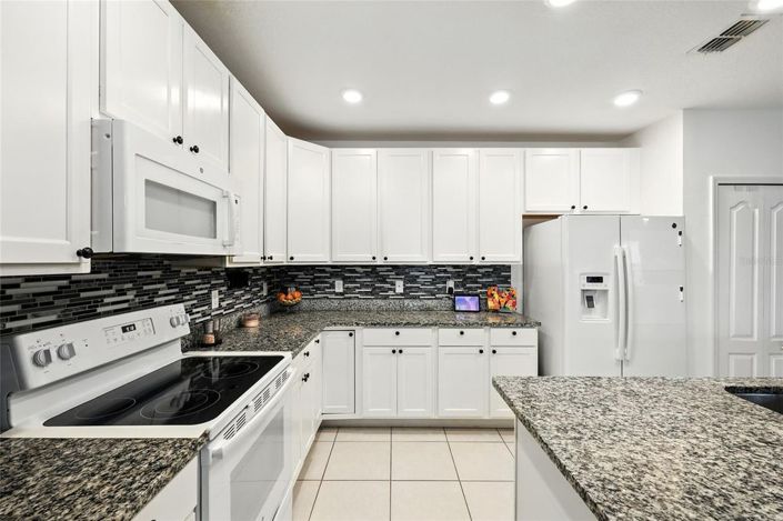 Image No.15-3 Bed House for sale