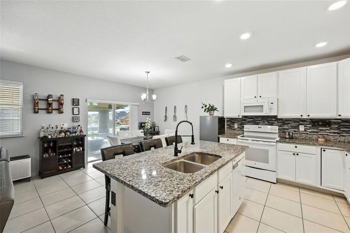 Image No.18-3 Bed House for sale