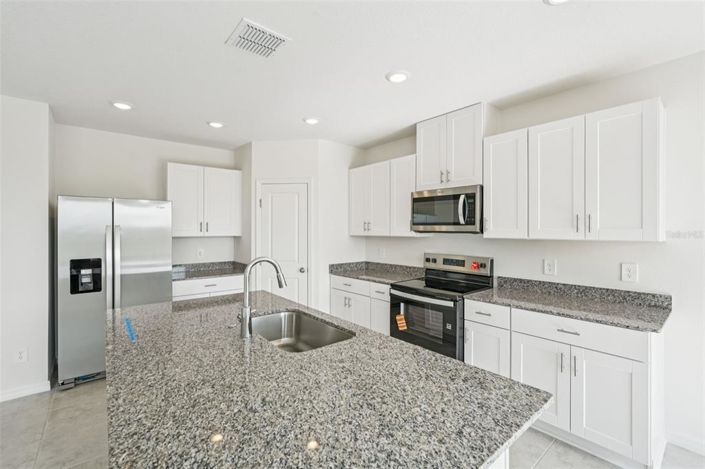 Image No.10-4 Bed House for sale