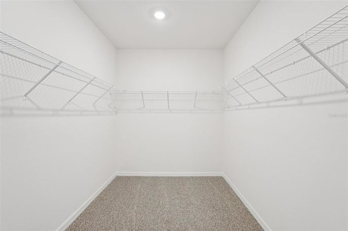 Image No.24-4 Bed House for sale