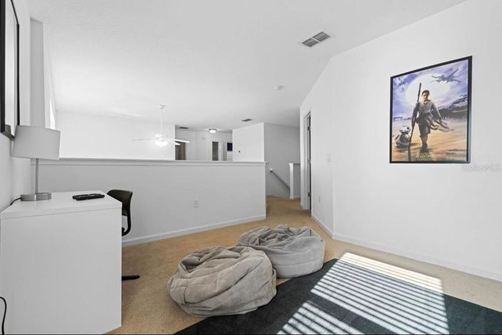 Image No.17-6 Bed House for sale