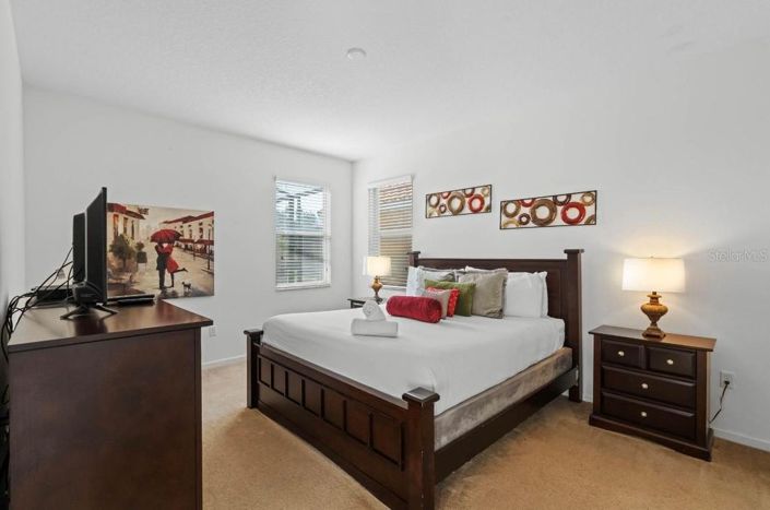 Image No.30-6 Bed House for sale