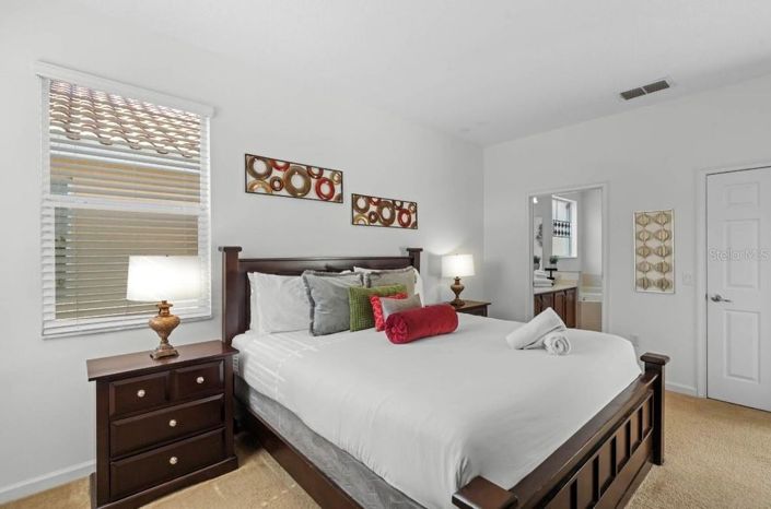 Image No.31-6 Bed House for sale