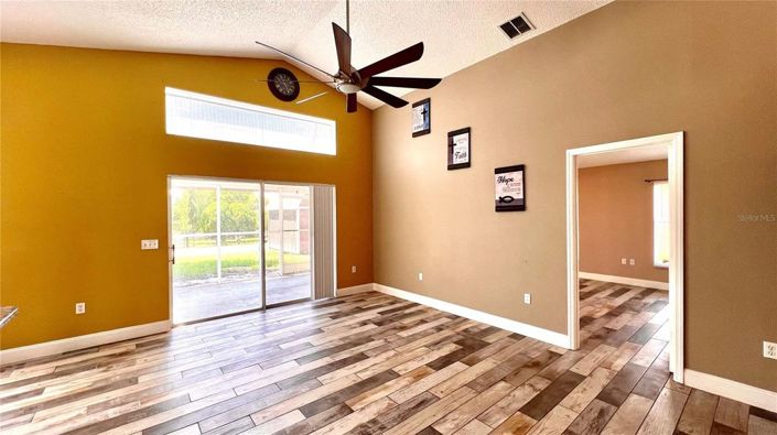 Image No.14-4 Bed House for sale