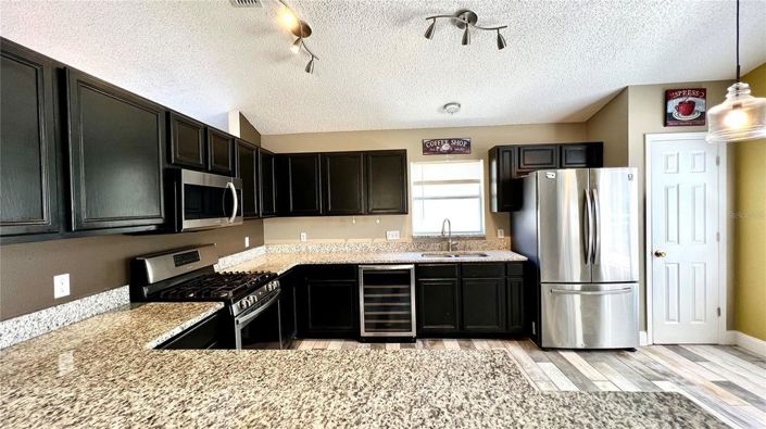 Image No.17-4 Bed House for sale