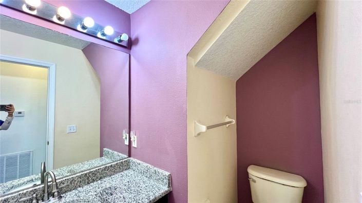 Image No.20-4 Bed House for sale