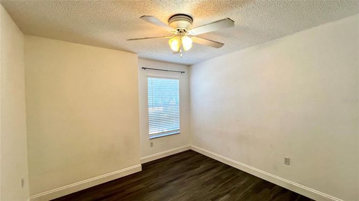 Image No.35-4 Bed House for sale