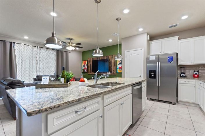 Image No.12-5 Bed Townhouse for sale