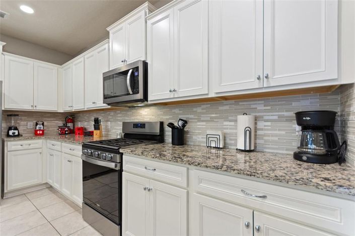 Image No.13-5 Bed Townhouse for sale