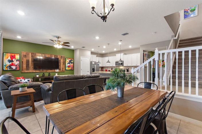 Image No.21-5 Bed Townhouse for sale