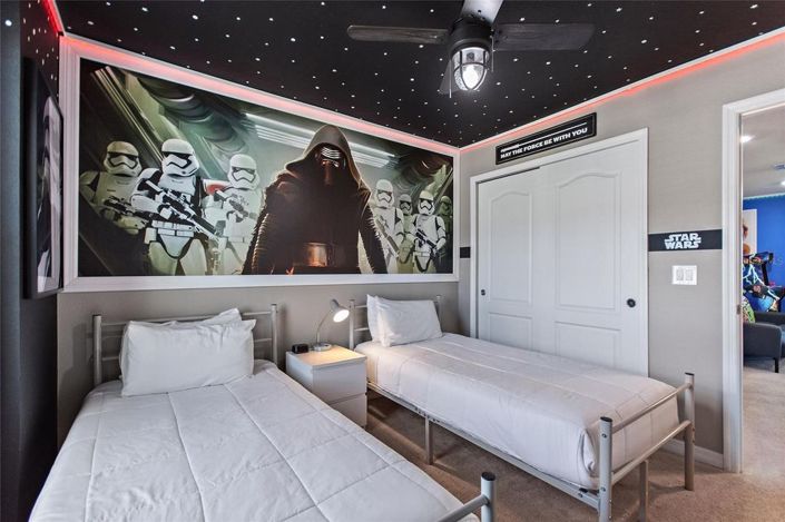 Image No.27-5 Bed Townhouse for sale