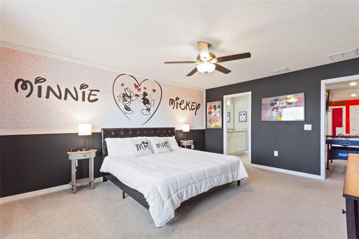 Image No.38-5 Bed Townhouse for sale