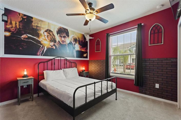 Image No.7-5 Bed Townhouse for sale