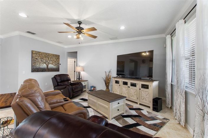 Image No.11-2 Bed House for sale