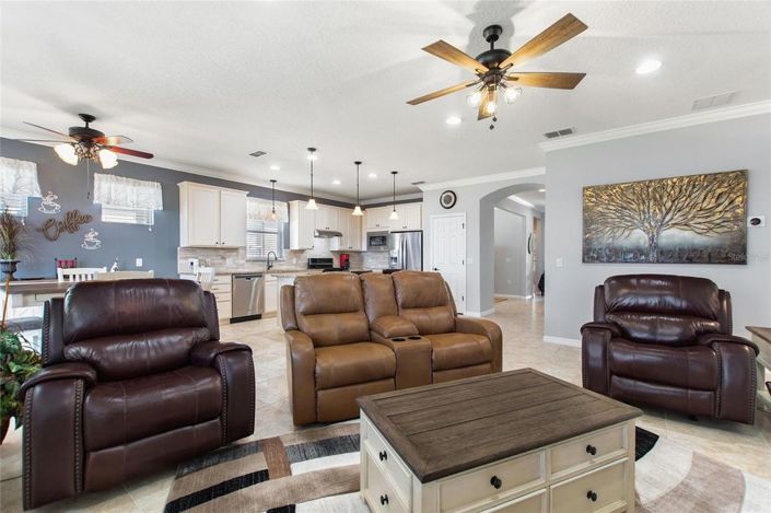 Image No.12-2 Bed House for sale