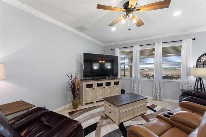 Image No.10-2 Bed House for sale